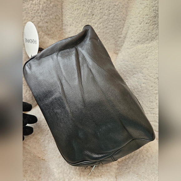 Louis Vuitton messenger bag - Picture 5 of 12